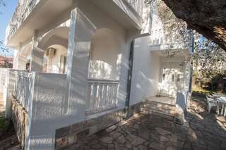 Виллы Villa Olive Garden Бар Вилла с видом на сад-39