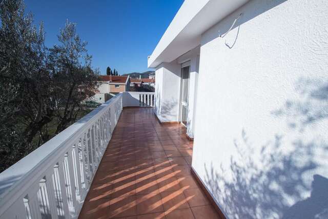 Виллы Villa Olive Garden Бар-8